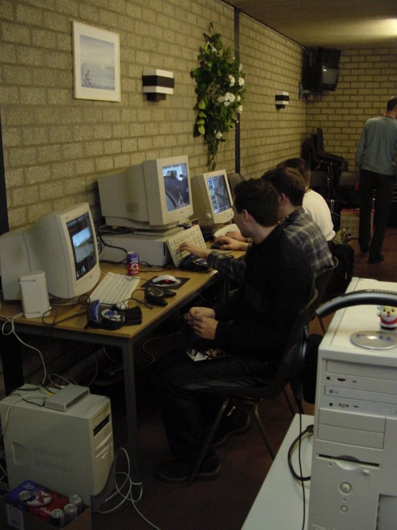 LAN-Party 2003-01 foto 16