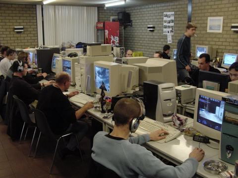 LAN-Party 2003-01 foto 1