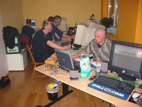 LAN-Party 2004-02 foto 2